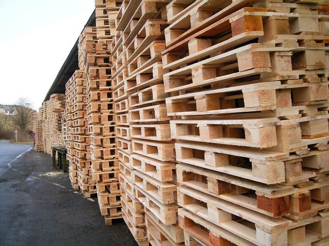 Shipping pallets